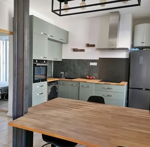 Tres Bel Au Calme Entre Gare Et Centre Appartement *